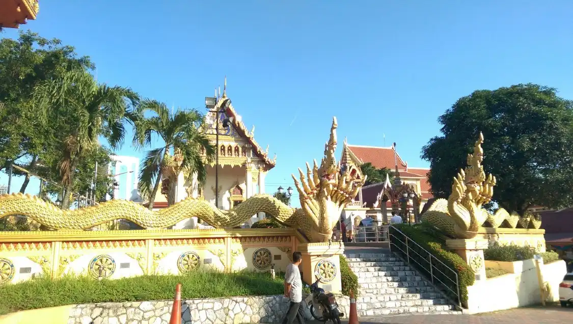 Các khách sạn gần Thai Buddhist Chetawan Temple