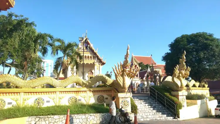 Hotel dekat Thai Buddhist Chetawan Temple