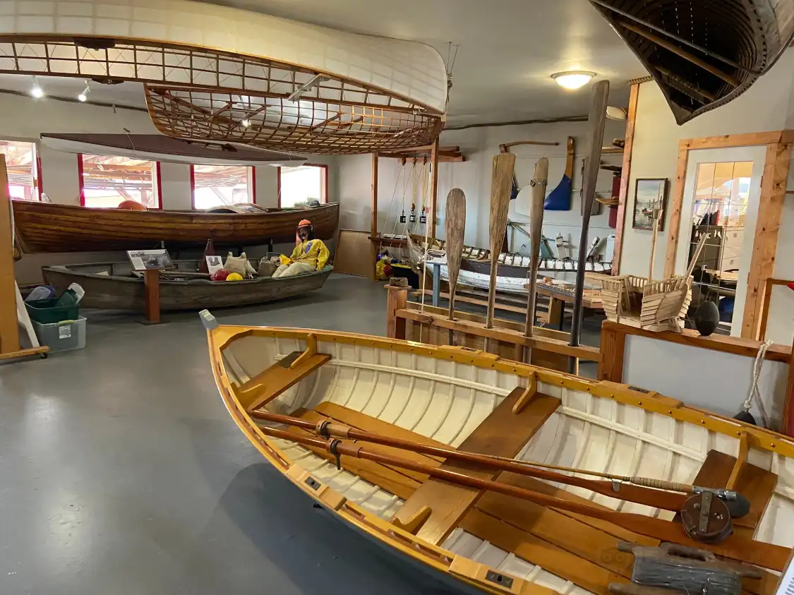Hotels near Cowichan Wooden Boat Society