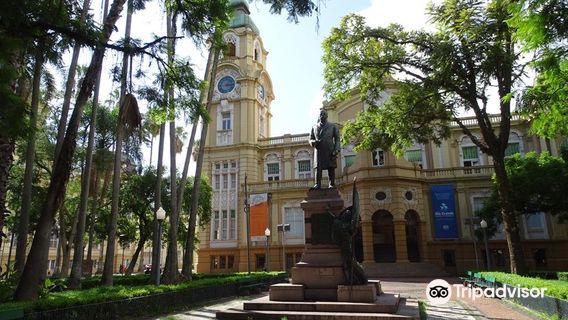 Customs Square