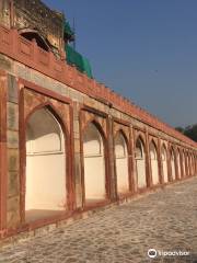 Abdur Rahim Khan-i-Khanan's Tomb अब्दुर्रहीम ख़ान-ए-ख़ाना का मक़बरा