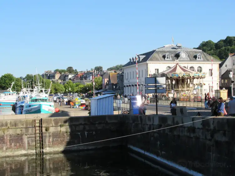 Hotels near Carrousel a Honfleur