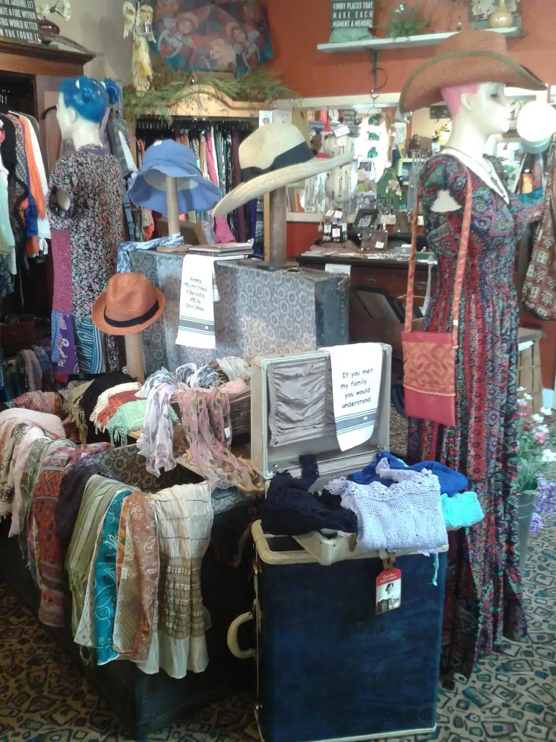 ギビング・ツリー周辺のホテル