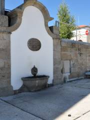 Largo da Cerca Fountain