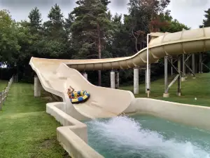 Waterford Oaks Wave Pool