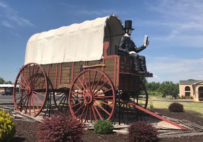 World's Largest Railsplitter Covered Wagon