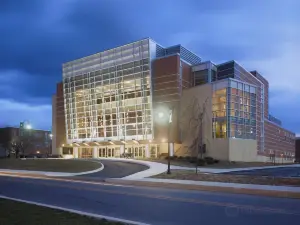 H. Ric Luhrs Performing Arts Center