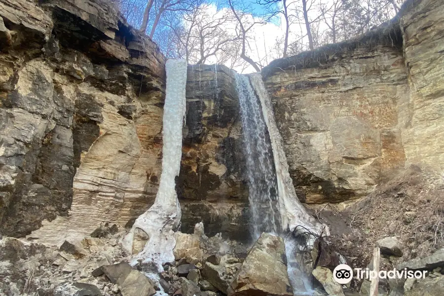 Minnemishinona Falls