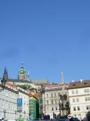 Colonne de la Sainte Trinité, Malá Strana