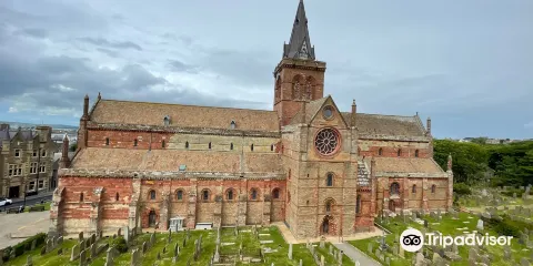 Bishop’s and Earl's Palaces