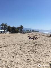 Leadbetter Beach