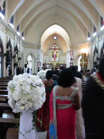 鄰近諸聖堂的酒店