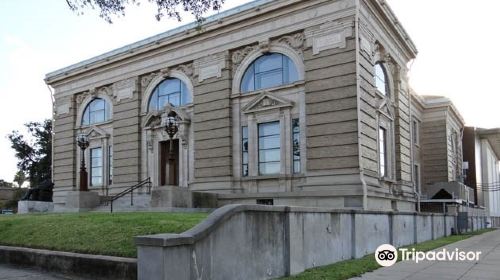 Rosenberg Library