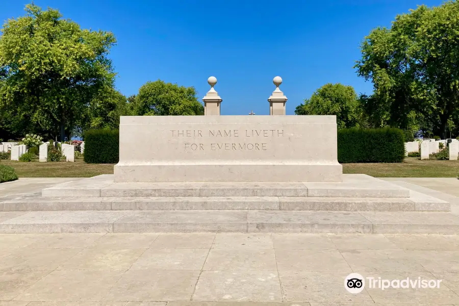 Cementerio de Guerra Canadiense de Bény-sur-Mer