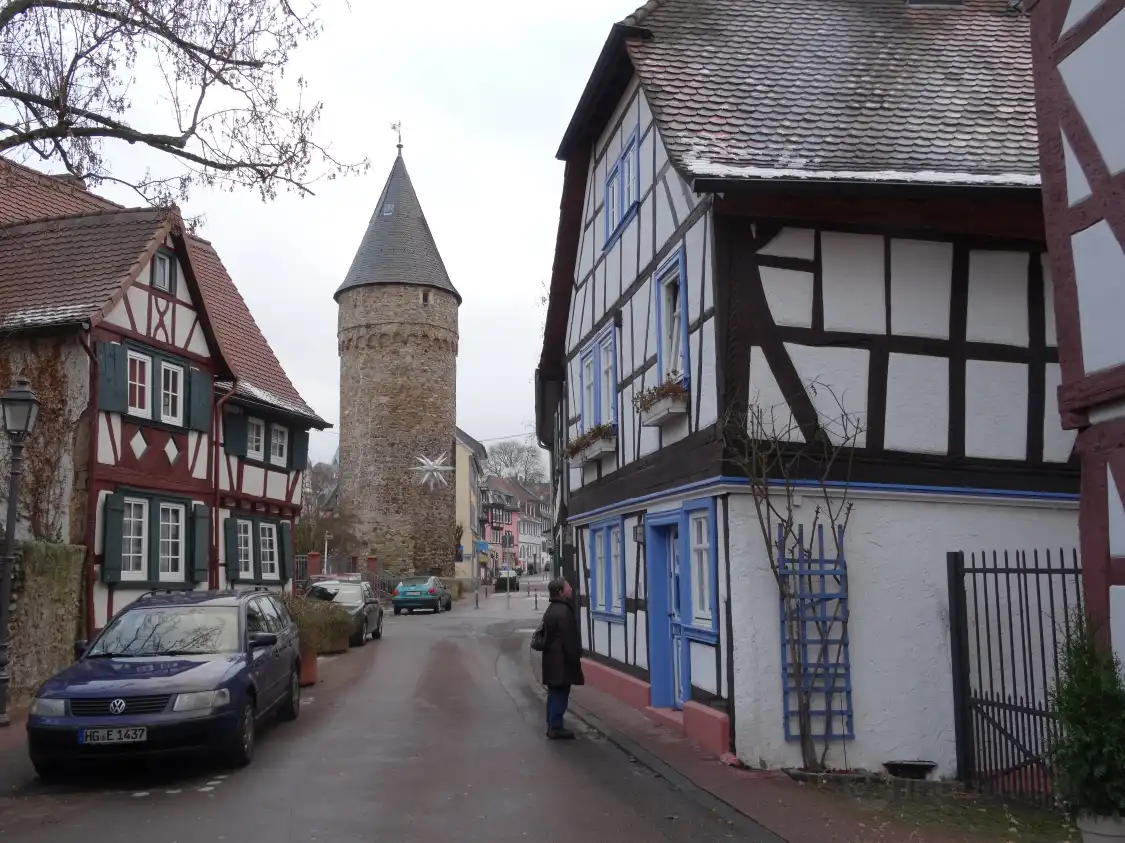 Hotels near Rathausturm
