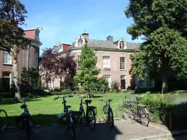 Oude Bornhof (+ Poort Bornhof)