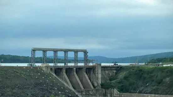 Mactaquac Dam