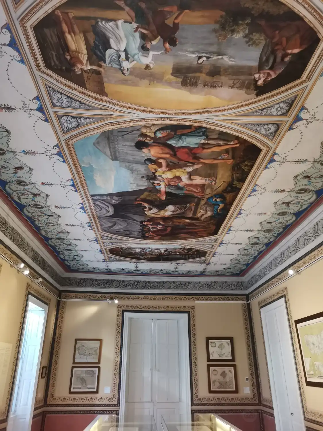 Hotels near Centre D'art I D'historia Hernandez Sanz