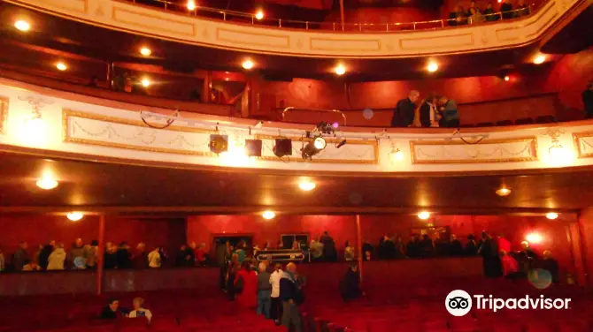 4_New Theatre