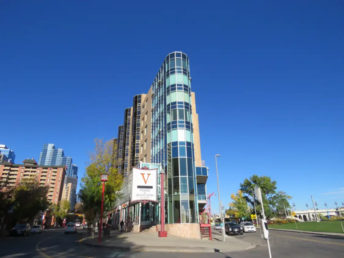 Hotels near Chinatown