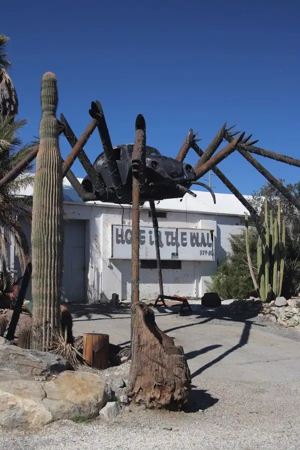 Hotel in zona Hole in The Wall - Spider
