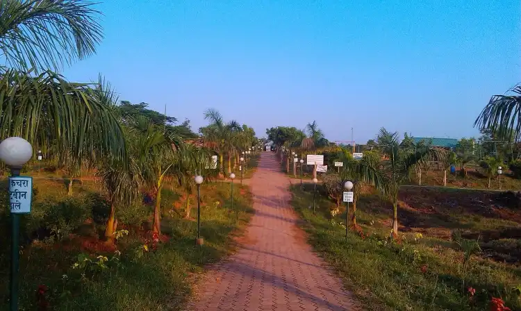 Hotels near Jagriti Park