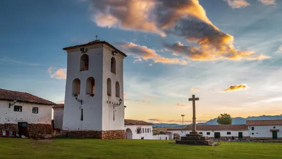 Iglesia Colonial de Chinchero