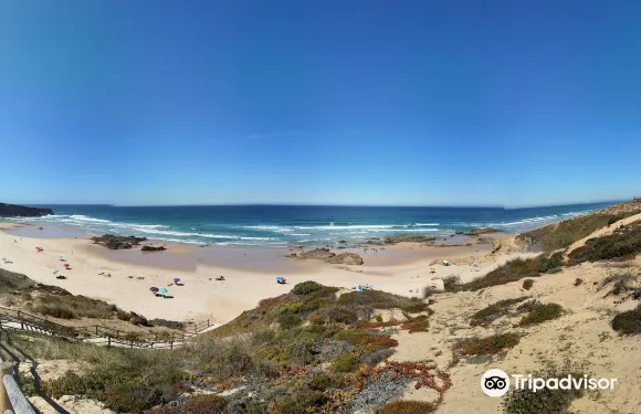 諾瓦米爾方提斯村