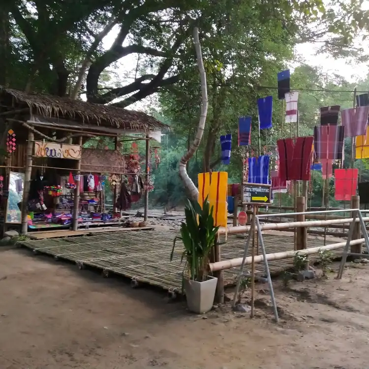 Kaeng Som Maew Queen Sirikit Forest Park附近的飯店