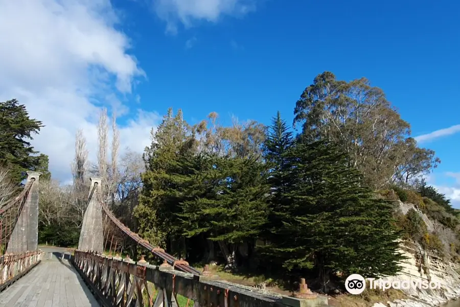 Clifden Suspension Bridge