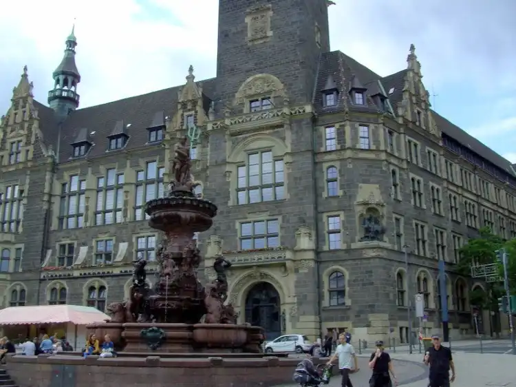 Hotels near Standbild 'Zuckerfritz'