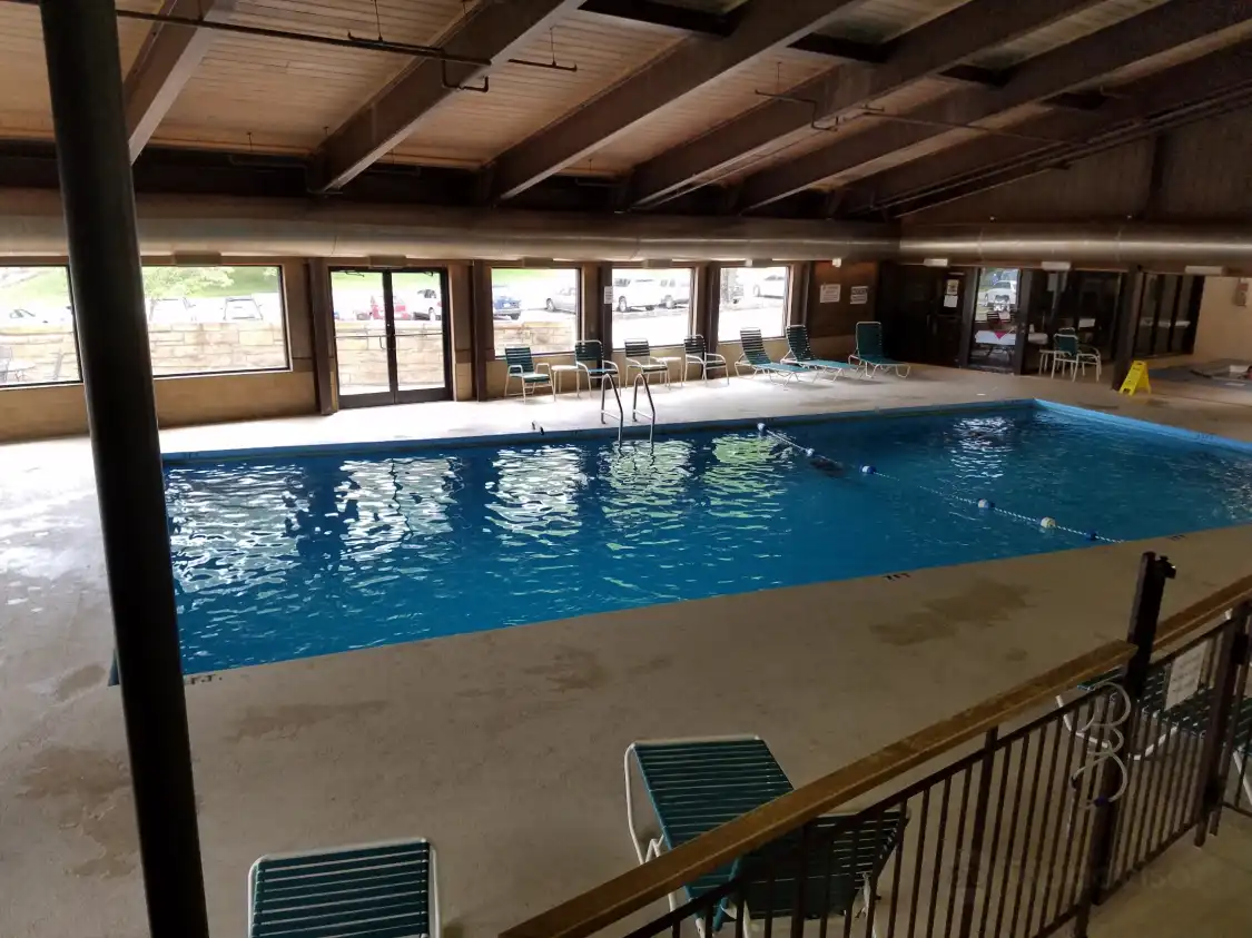Hotels near Lake Cumberland State Resort Park