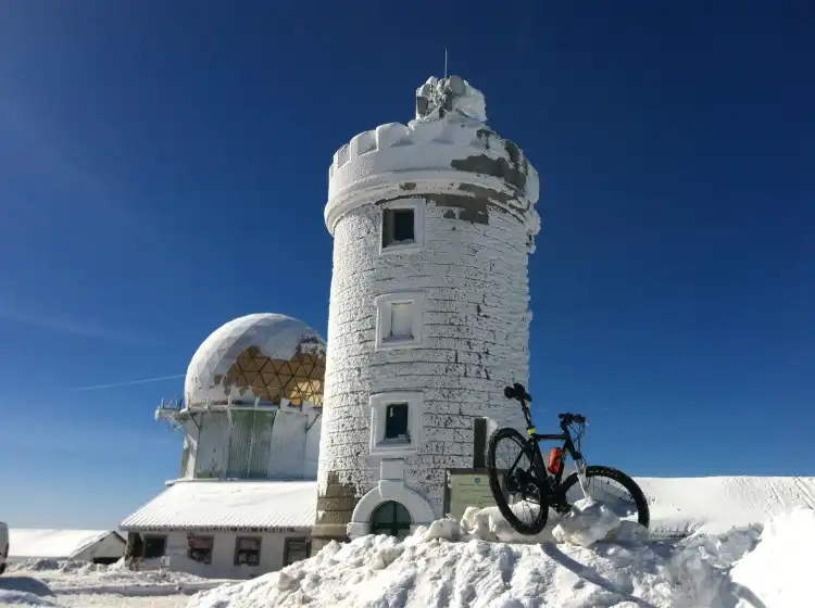 Hotels in Alvoco da Serra