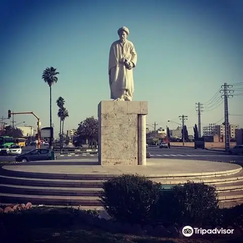 Saadi Statue