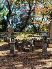 Tomb of Joun Takahashi and Brave Warrior