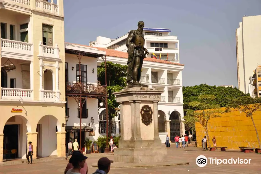 MONUMENTO A DON PEDRO DE HEREDIA