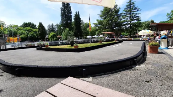 アトラクティフ・レーヌ・ファビオラ・ナミュール公園