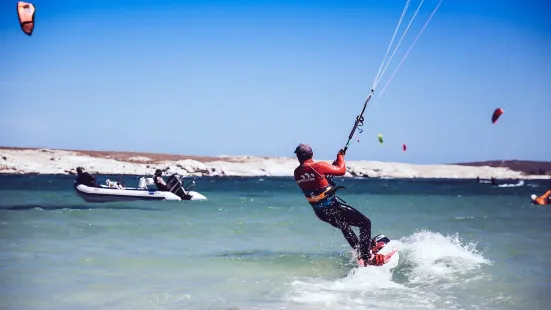 Kitesurfing Langebaan - Constantly Kiting