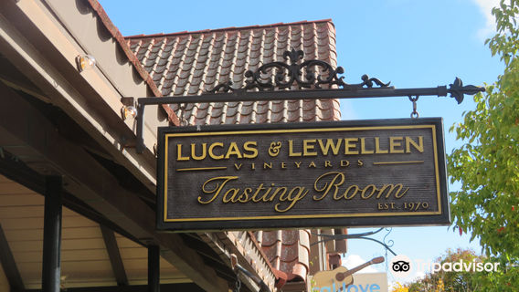 Lucas & Lewellen Vineyards