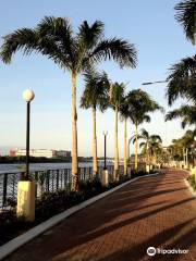 Iloilo River Esplanade