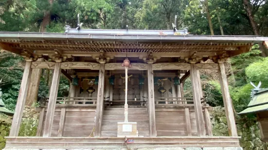 Takamahiko Shrine