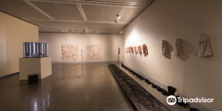 New England Regional Art Museum