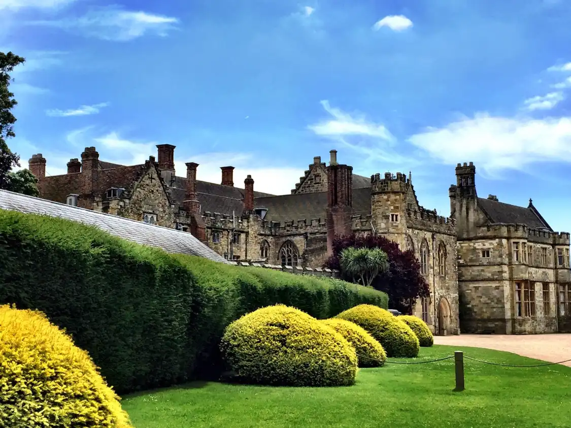 Hotels near Battle Abbey