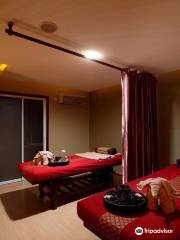 Lemongrass Family Reflexology & Spa (Permaisuri)