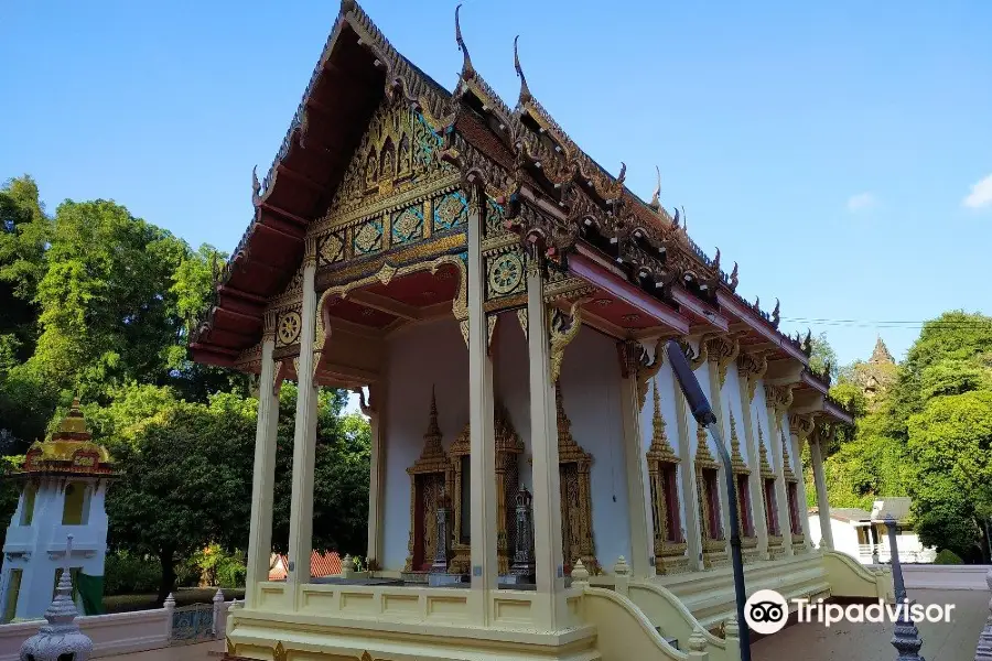 Wat Khuha Sawan