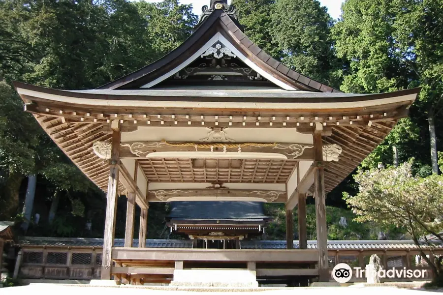 Tanaka Shrine (Tanaka Kofun-gun Tumulus Cluster)