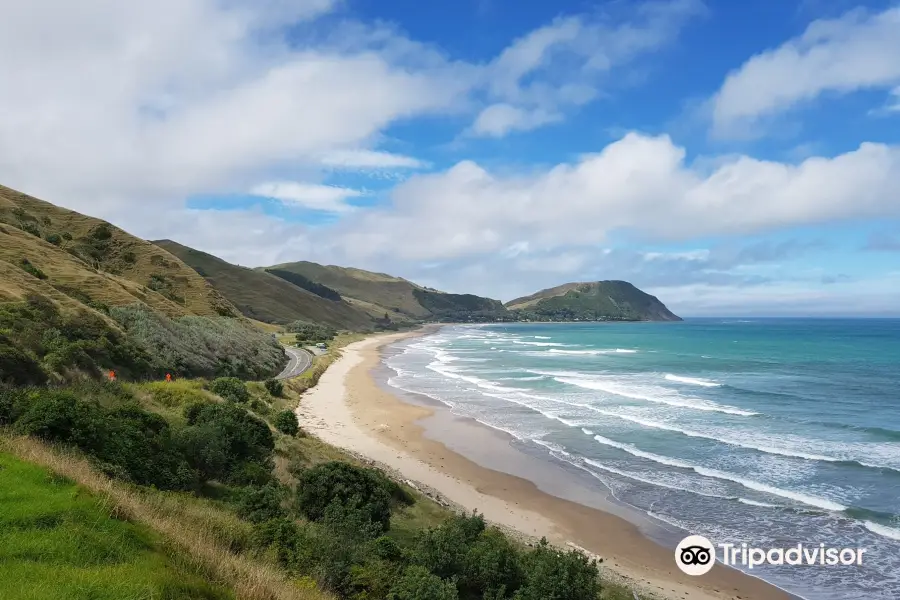 Makorori Beach