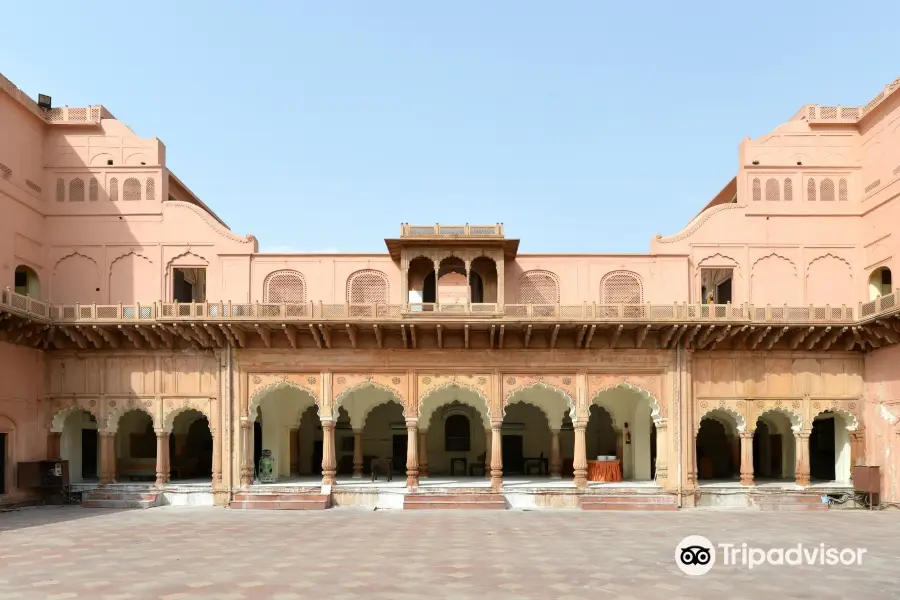 Raja Nahar Singh Palace