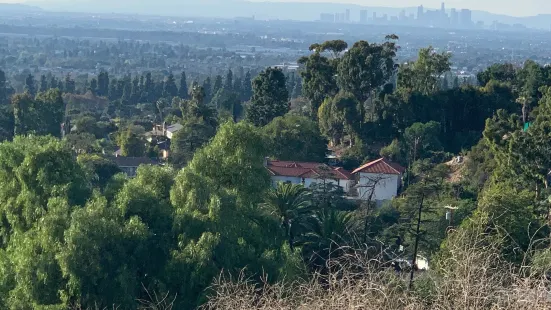 Hellman Park Trailhead