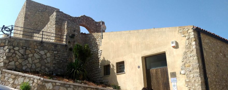Castello di Palazzo Adriano